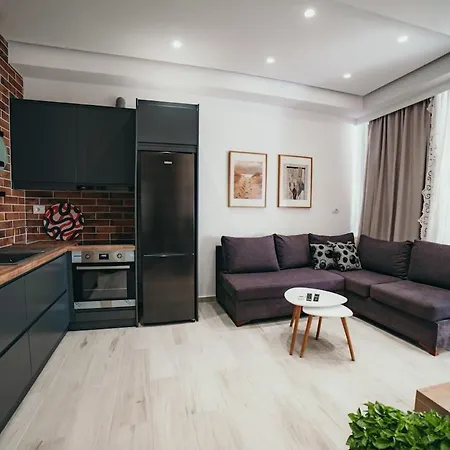Apartment A Rustic Private With 1 Bedroom In Center *